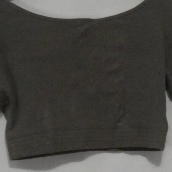 BODY LANGUAGE | medium | Body Language Cropped Top | Made In Canada 🟥🍁🟥 - Picture 16 of 16